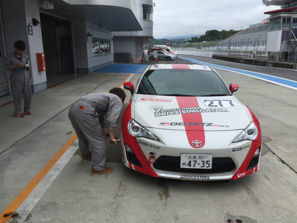 gia専門学校 新潟国際自動車大学校の学生ドライバーがtoyota Gazoo Racing86 Brzレースに参戦 Nsgグループ gia専門学校 新潟国際自動車大学校の学生ドライバーがtoyota Gazoo Racing86 Brzレースに参戦 Nsgグループ