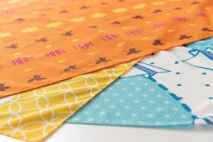 新潟デザイン専門学校より レジ袋有料義務化の救世主 エコバックやレジかごバッグ レジャーシートに 撥水ふろしきデザインを学生が担当 Nsgグループ