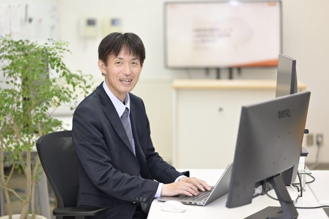 株式会社新潟人工知能研究所の取締役の佐藤修一氏