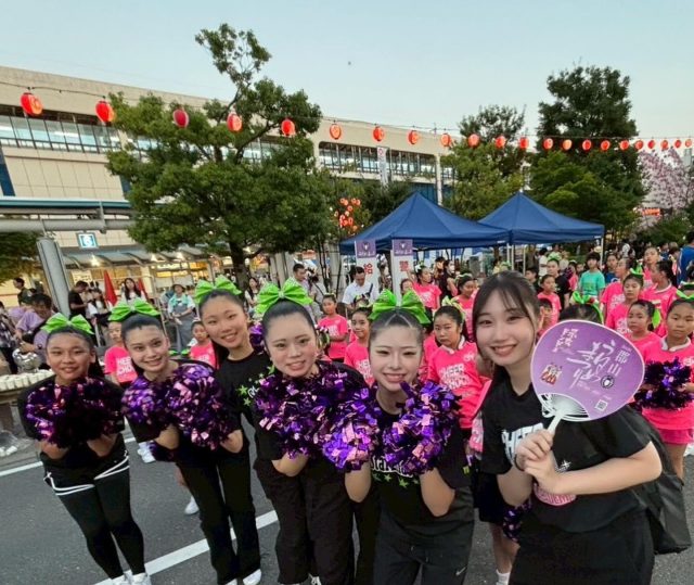 一般社団法人 福島スポーツアカデミーのスクール生の郡山うねめまつりでの集合写真