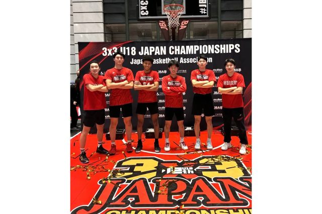 開志国際高等学校男子バスケットボール部の選手で結成されたチーム 「デンジャラス」